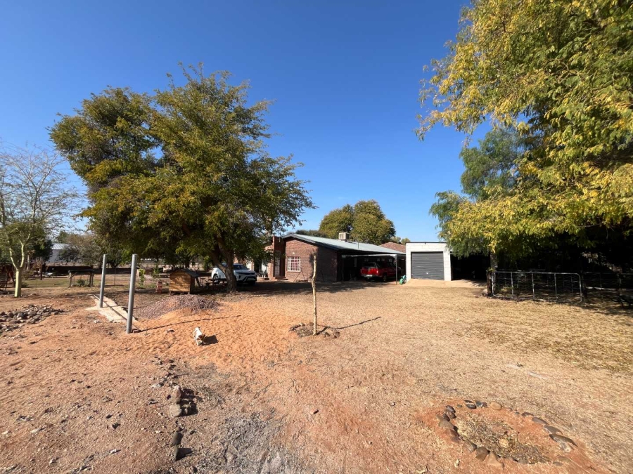 4 Bedroom Property for Sale in Ses Brugge Northern Cape